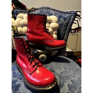 Dr Martens Fire Engine Candy Apple Red Patent Leather Size 9/EU 41